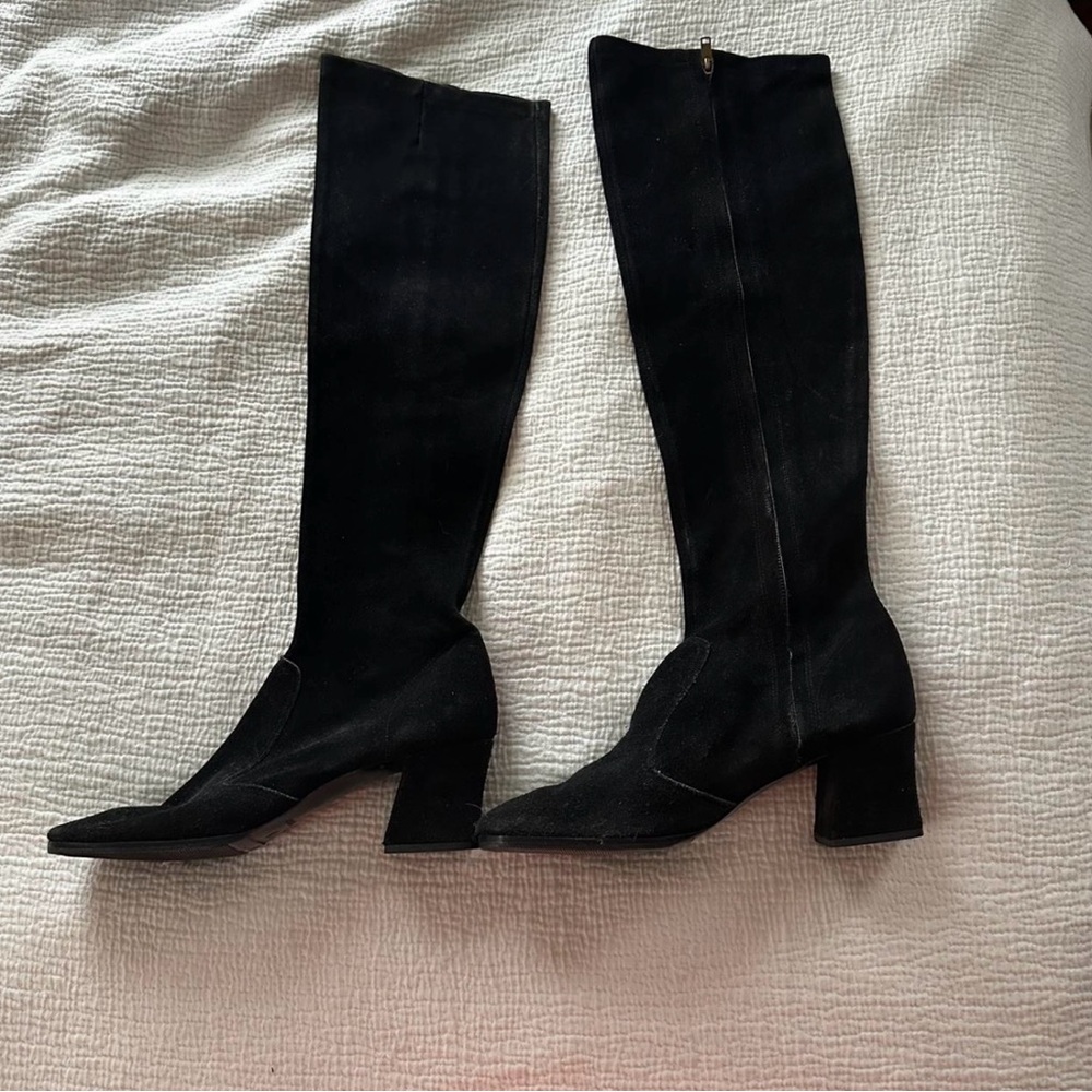 Elegant Black Knee-High Women's Boots